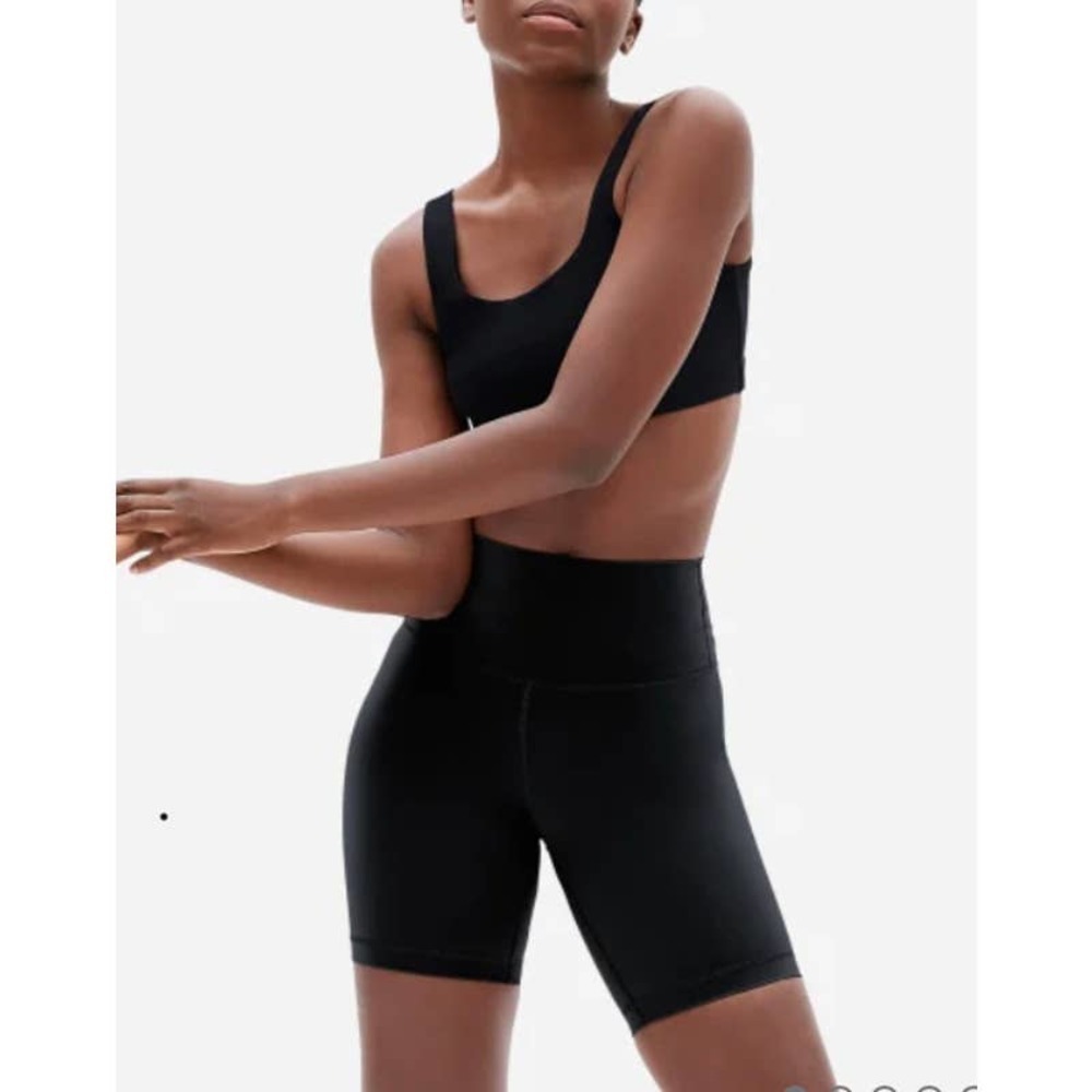 NWT‎ | Everlane The Perform Bike Short